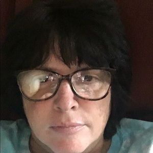 Meet your Posher, Jeanne